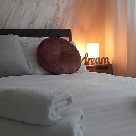 Apartman Kristal Сремска-Митровица Экстерьер фото
